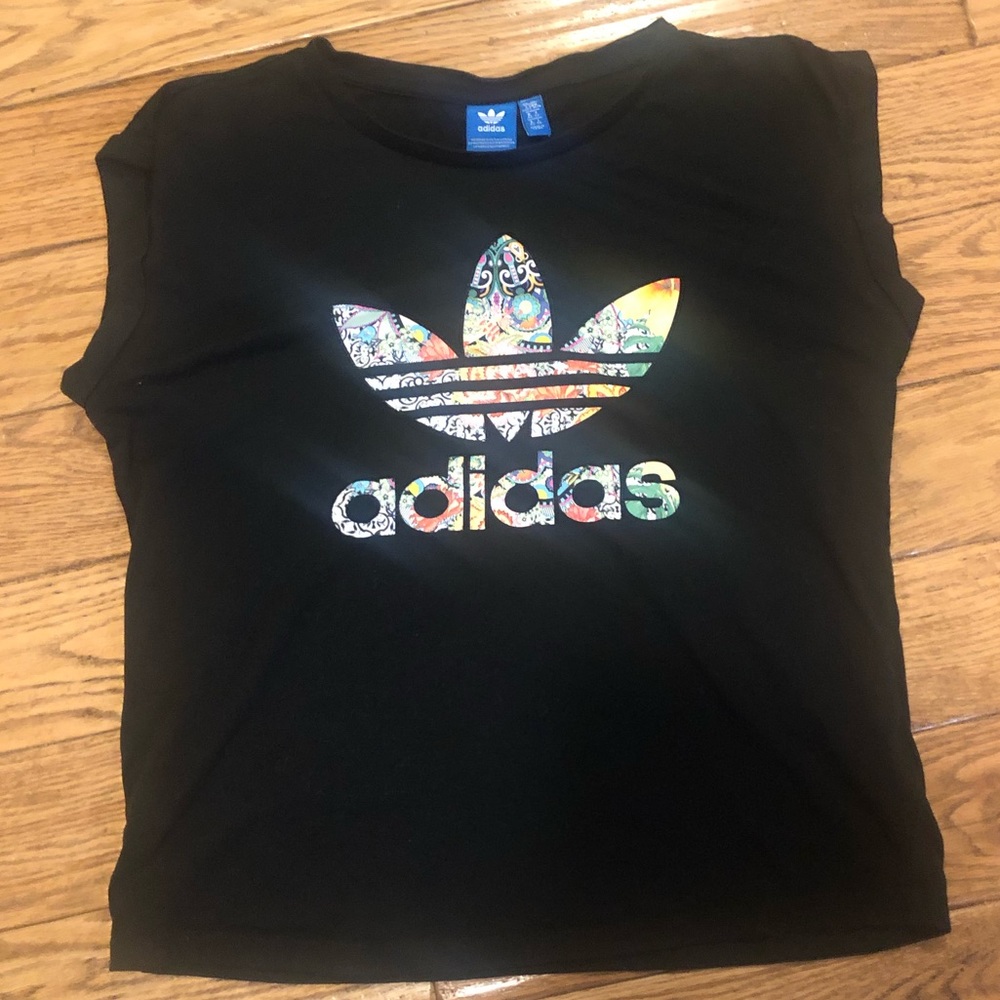 Jardim Agharta medium adidas shirt